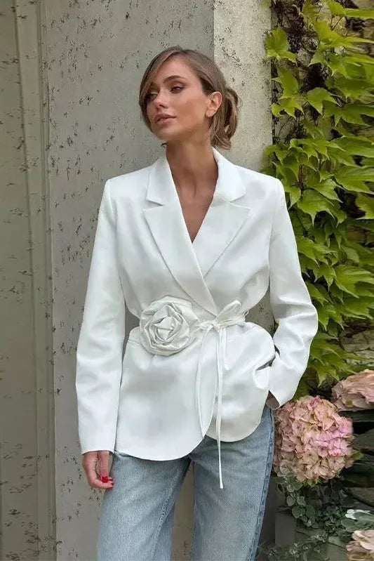 Lia | Belted Blazer